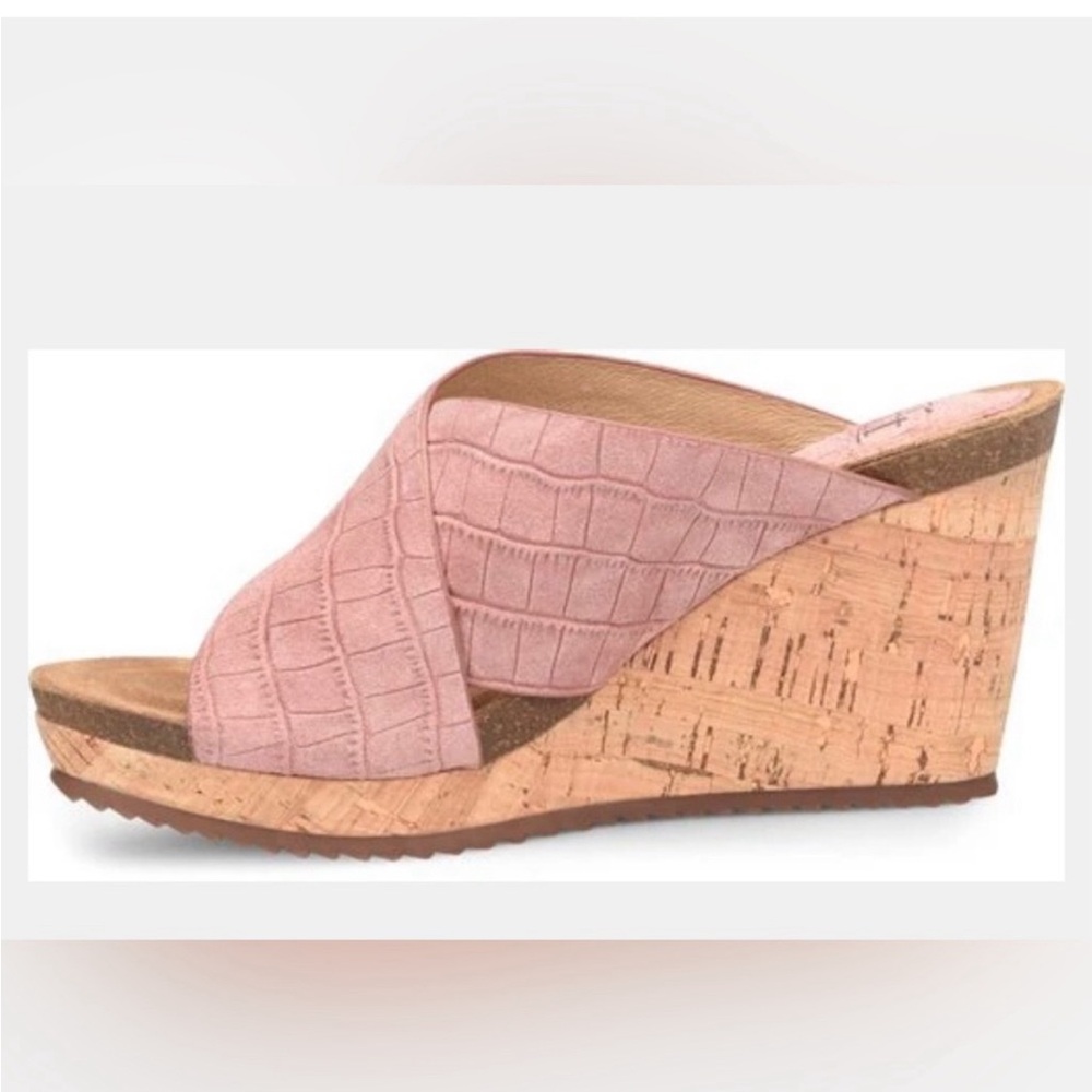 Sofft Ciera Dusty Pink Croc embossed leather wedge sandal/mule 9M